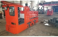 湘潭蓄電池電機車充電時為什么要加水？
